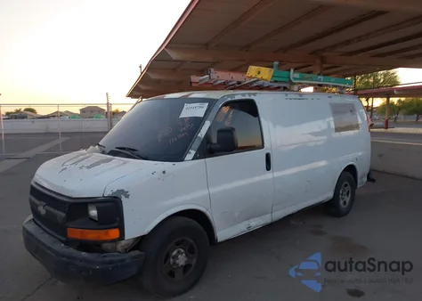 2007 Chevrolet Express Work Van из США, поврежденный, VIN 1GCFG15X971110793